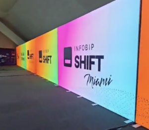 ITコンファレンスイベント + BIG LEDUP